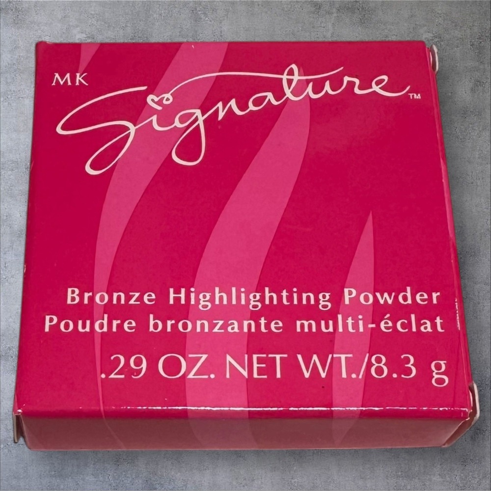 Mary Kay Signature Bronze Highlighting Powder .29 oz Net Wt. 8.3 g‎ 743200